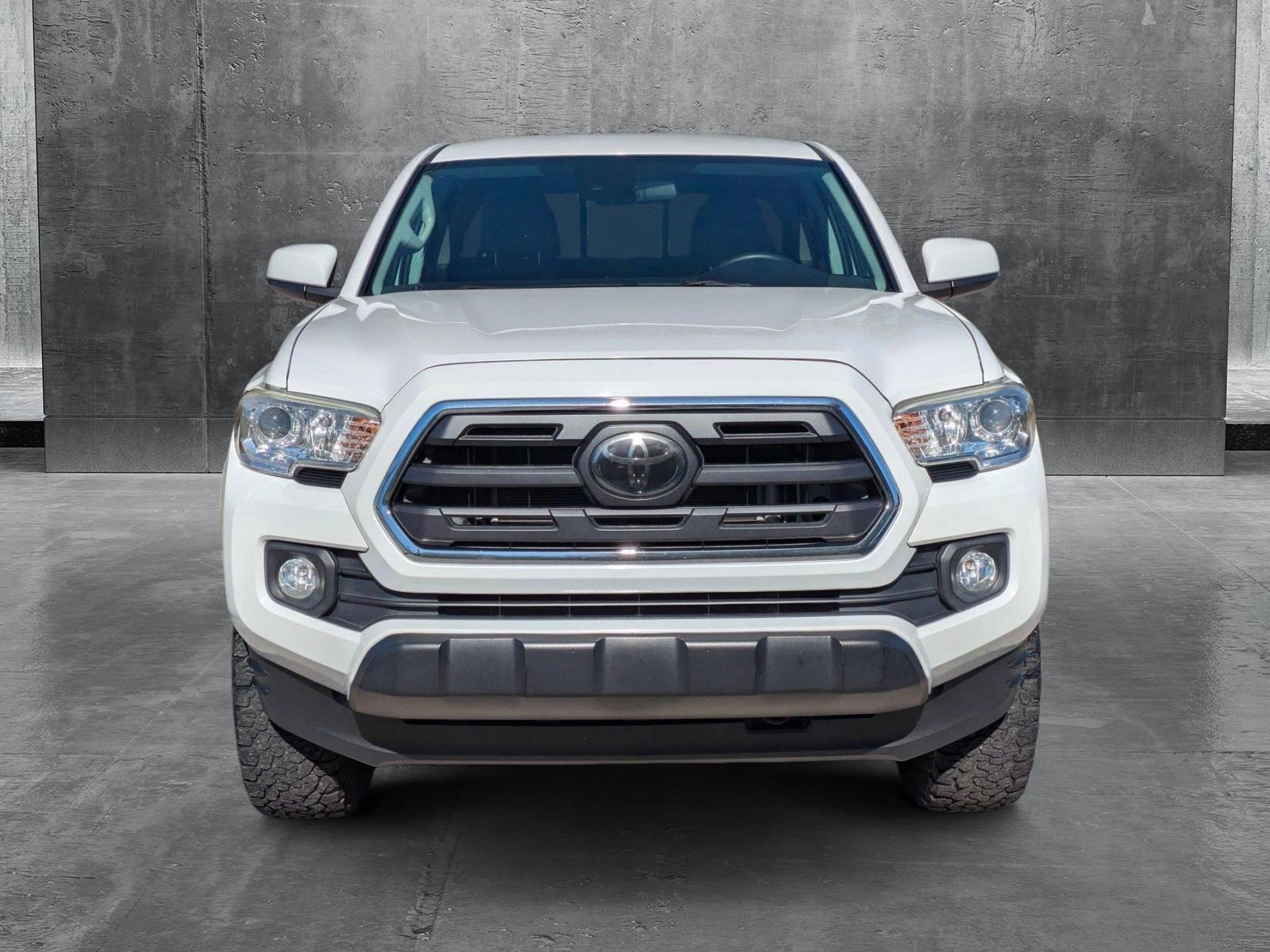 2019 Toyota Tacoma 2WD Vehicle Photo in Sarasota, FL 34231