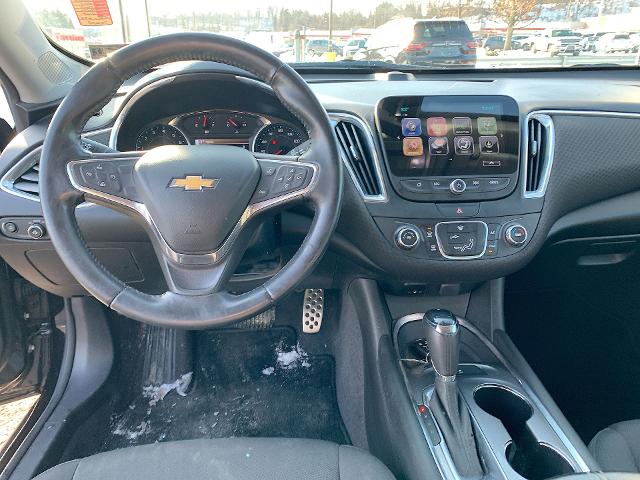 2017 Chevrolet Malibu Vehicle Photo in MOON TOWNSHIP, PA 15108-2571