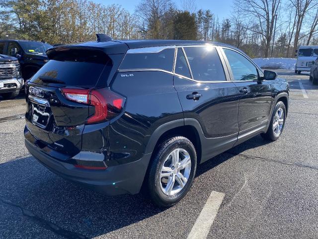 2024 GMC Terrain Vehicle Photo in LEOMINSTER, MA 01453-2952