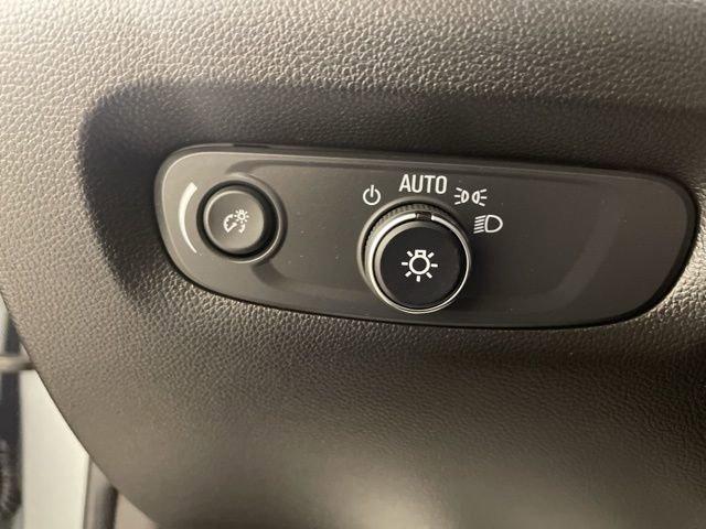 2023 Chevrolet Traverse Vehicle Photo in PHOENIX, AZ 85014-3381