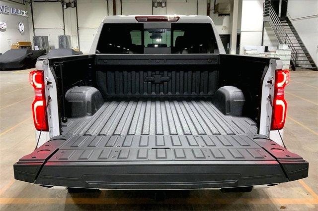 2025 Chevrolet Silverado 1500 Vehicle Photo in KANSAS CITY, MO 64114-4502