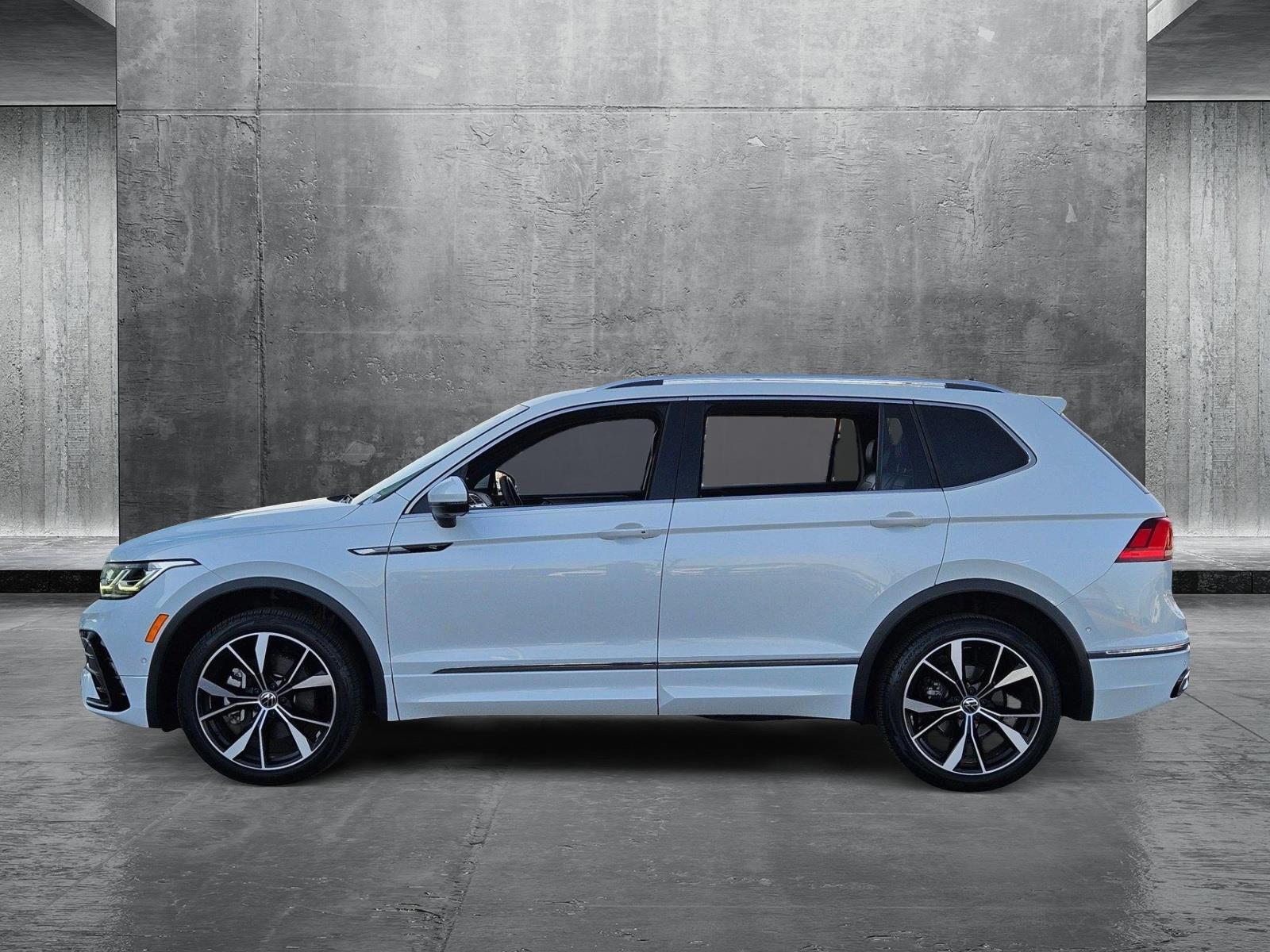 2023 Volkswagen Tiguan Vehicle Photo in Peoria, AZ 85382