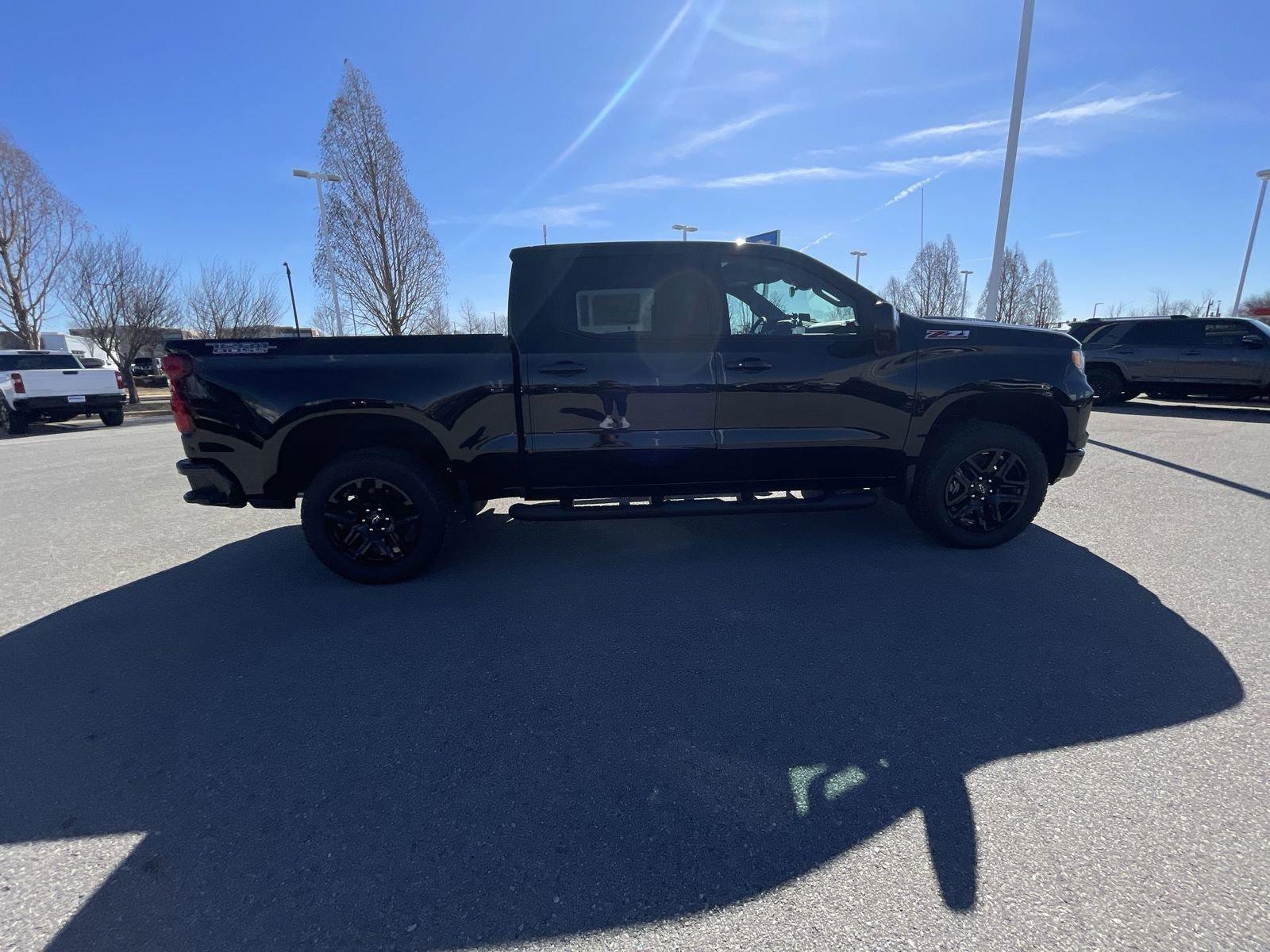 2025 Chevrolet Silverado 1500 Vehicle Photo in BENTONVILLE, AR 72712-4322