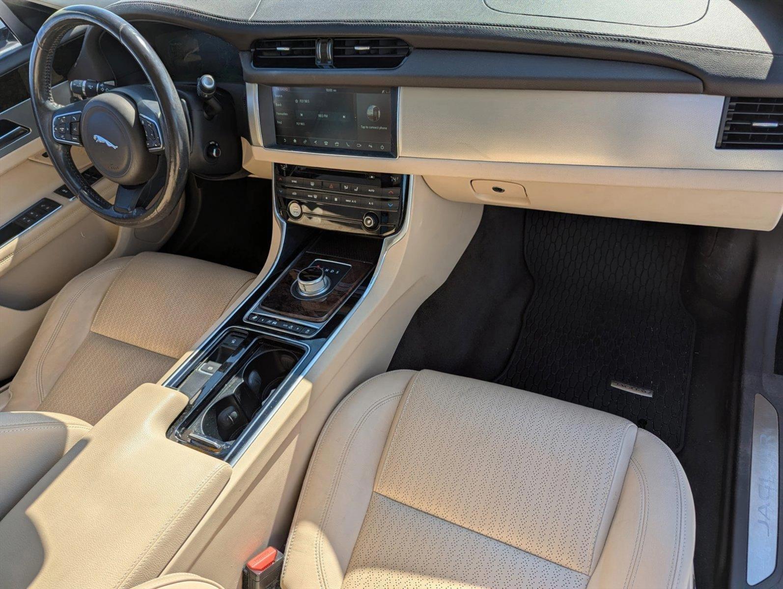 2016 Jaguar XF Vehicle Photo in Ft. Myers, FL 33907