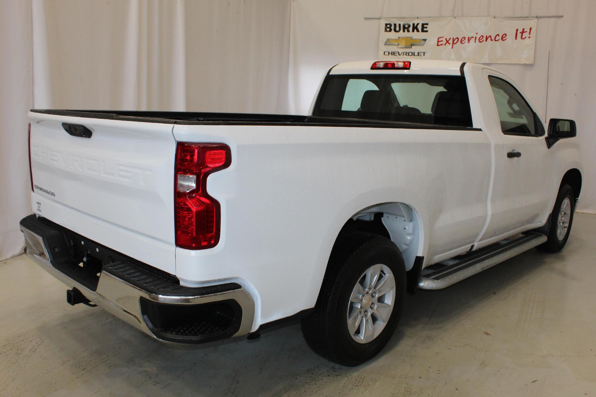 2023 Chevrolet Silverado 1500 Vehicle Photo in NORTHAMPTON, MA 01060-1120
