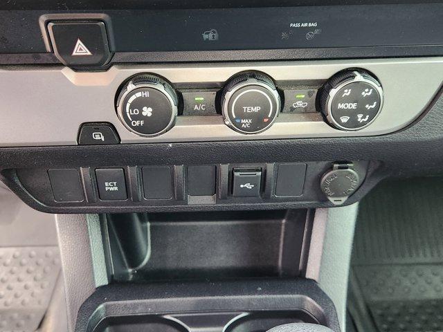 2020 Toyota Tacoma 2WD Vehicle Photo in SUGAR LAND, TX 77478-0000