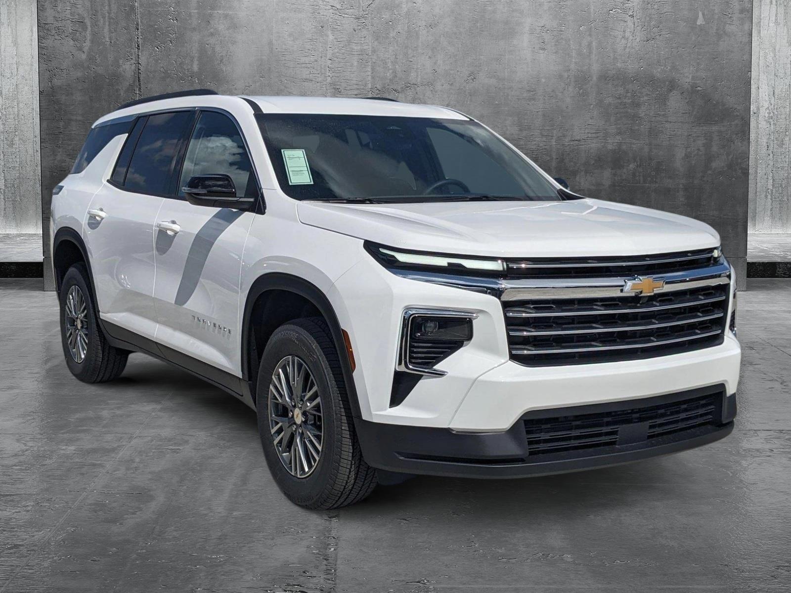 2025 Chevrolet Traverse Vehicle Photo in MIAMI, FL 33172-3015