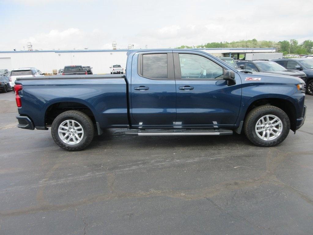 Used 2019 Chevrolet Silverado 1500 RST with VIN 1GCRYEED9KZ235908 for sale in Collinsville, IL
