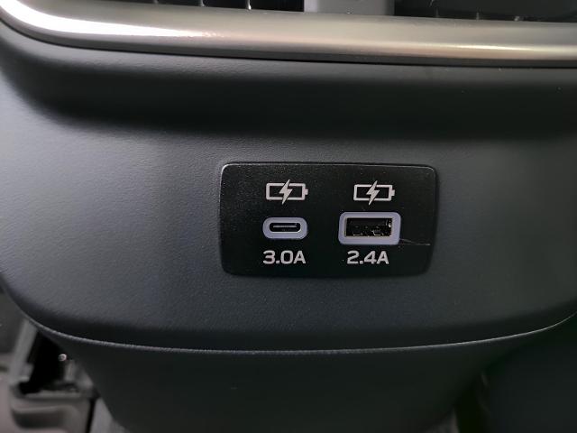 2025 Subaru Outback Vehicle Photo in Green Bay, WI 54304