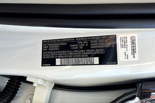 2025 Volvo V90 Cross Country Vehicle Photo in Houston, TX 77007