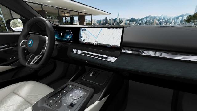 2025 BMW i5 Vehicle Photo in GRAPEVINE, TX 76051