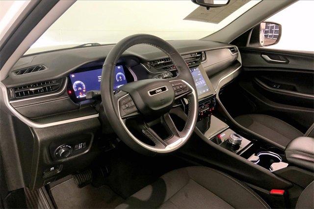 2023 Jeep Grand Cherokee L Vehicle Photo in INDEPENDENCE, MO 64055-1314
