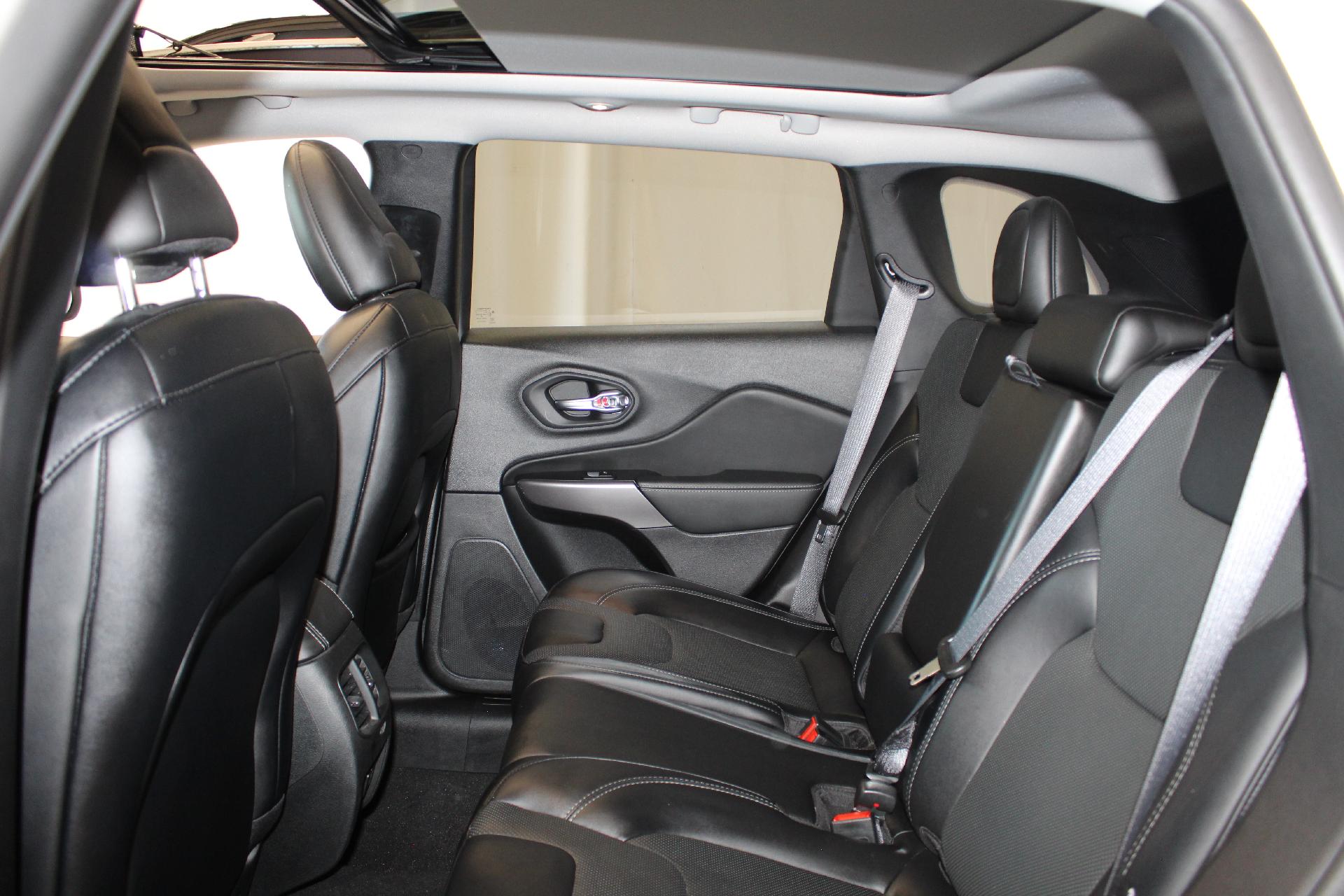 2022 Jeep Cherokee Vehicle Photo in NORTHAMPTON, MA 01060-1120