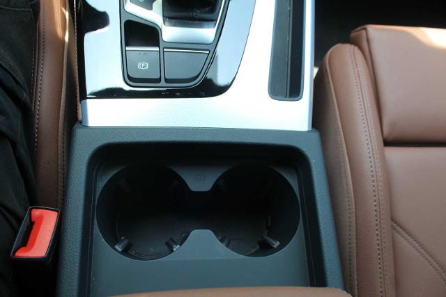 2024 Audi Q5 Vehicle Photo in HOUSTON, TX 77090