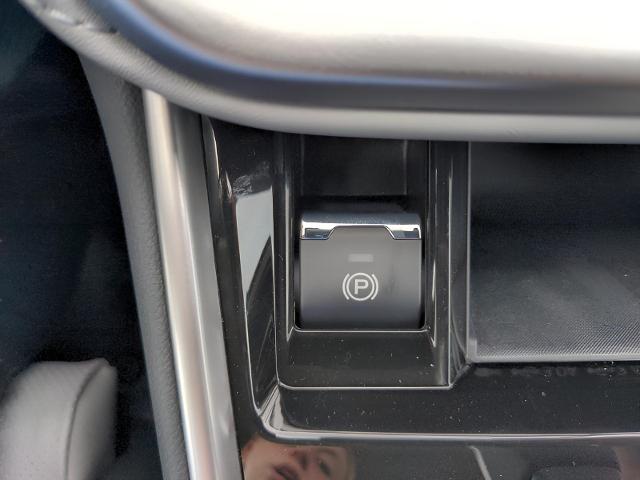2025 Subaru Outback Vehicle Photo in Green Bay, WI 54304