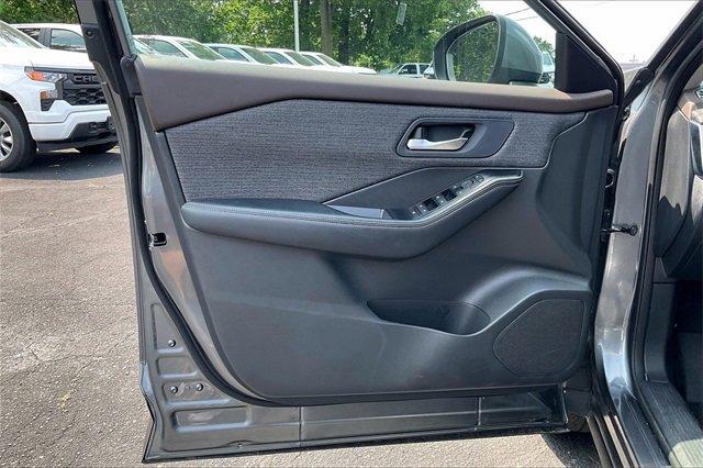 2023 Nissan Rogue Vehicle Photo in INDEPENDENCE, MO 64055-1314