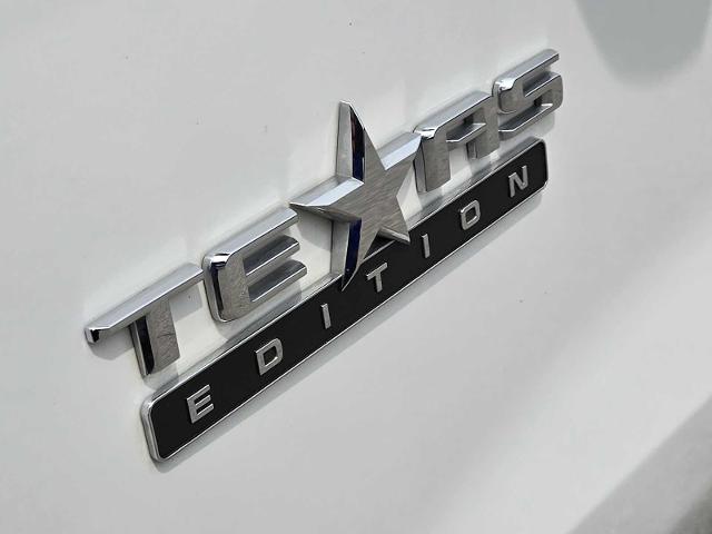 2022 Chevrolet Silverado 1500 Vehicle Photo in DENTON, TX 76210-9321