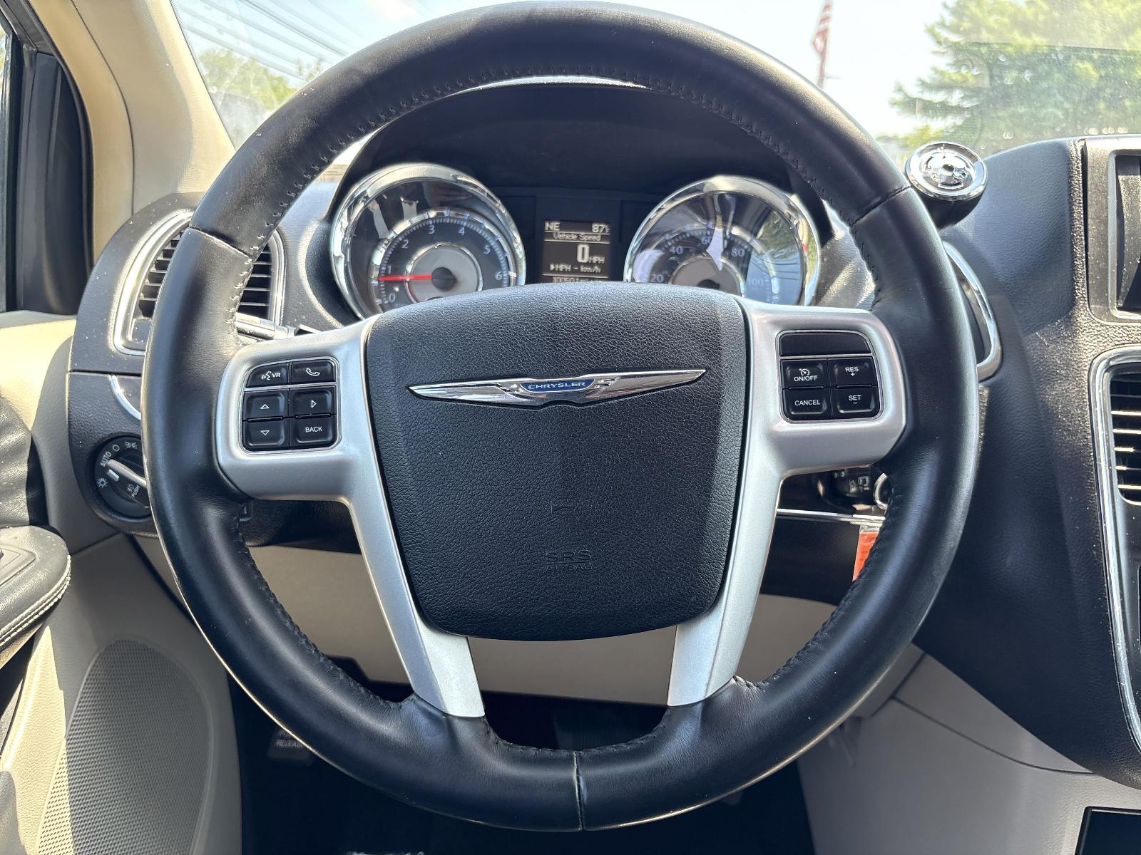 2016 Chrysler Town & Country Vehicle Photo in Mechanicsburg, PA 17050-1707