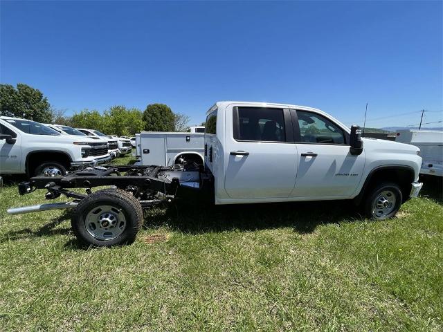 2024 Chevrolet Silverado 2500 HD Vehicle Photo in ALCOA, TN 37701-3235