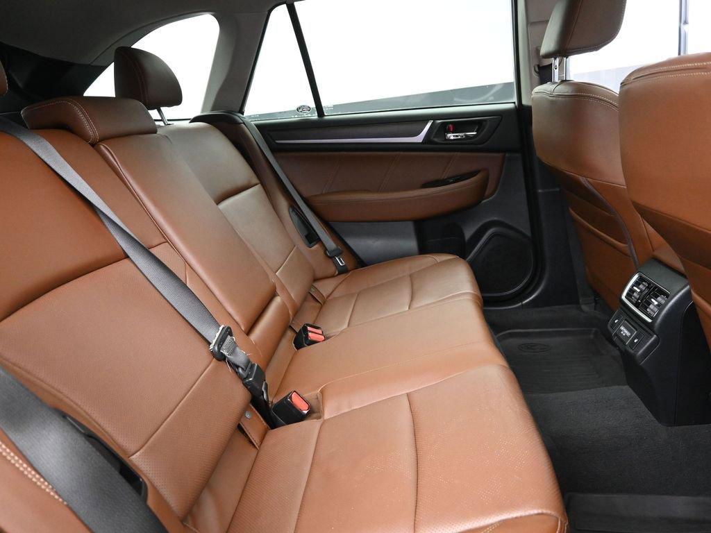 2018 Subaru Outback Vehicle Photo in Marion, IA 52302
