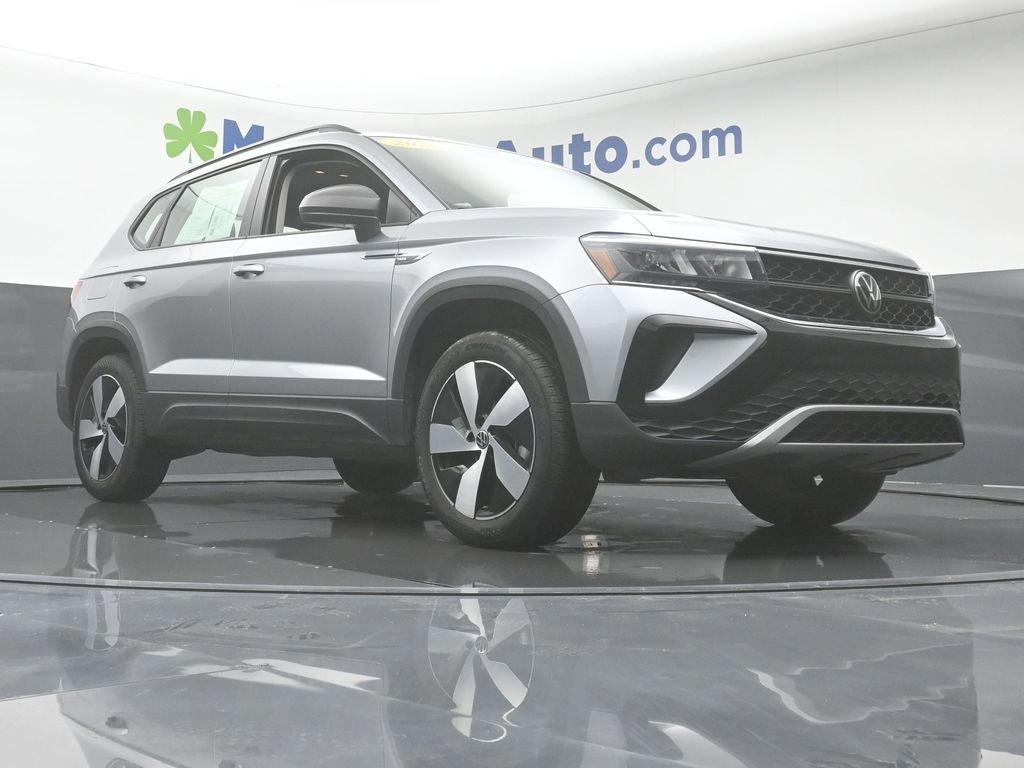 2023 Volkswagen Taos Vehicle Photo in Marion, IA 52302