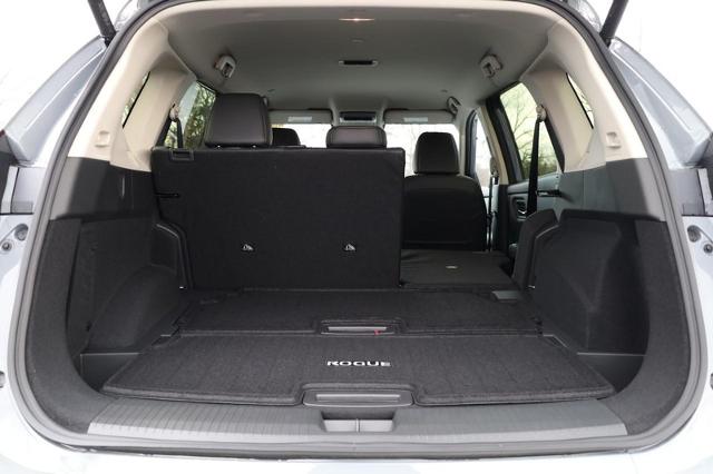 2025 Nissan Rogue Vehicle Photo in Ballwin, MO 63011