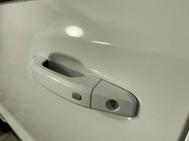 2025 Chevrolet Silverado 1500 Vehicle Photo in PHOENIX, AZ 85014-3381