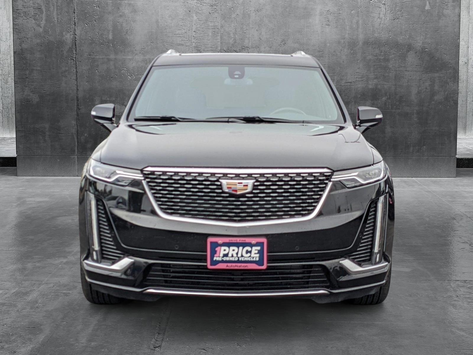 2024 Cadillac XT6 Vehicle Photo in VALENCIA, CA 91355-1705