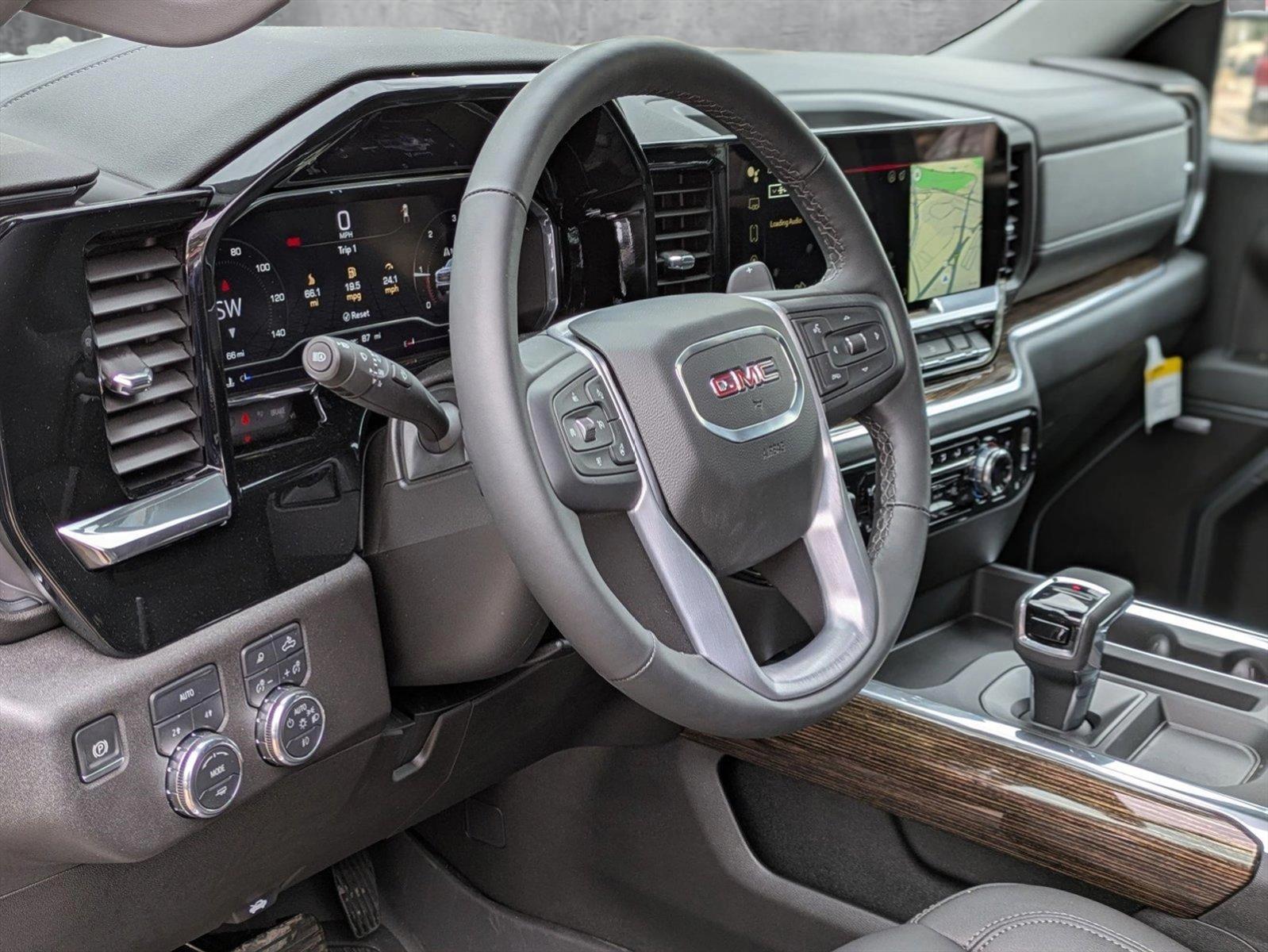 2025 GMC Sierra 1500 Vehicle Photo in GOLDEN, CO 80401-3850
