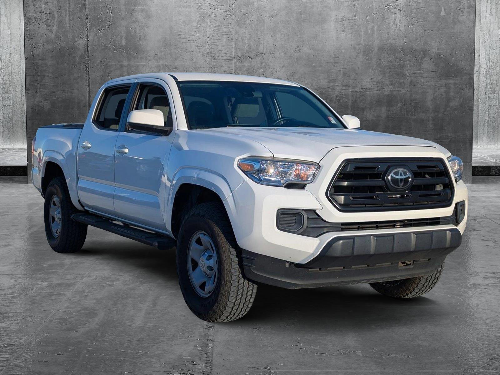 2019 Toyota Tacoma 2WD Vehicle Photo in Ft. Myers, FL 33907