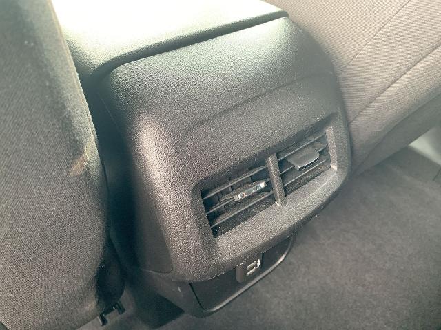 2019 Chevrolet Equinox Vehicle Photo in MOON TOWNSHIP, PA 15108-2571