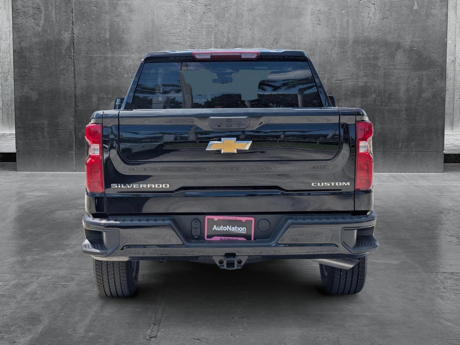 2025 Chevrolet Silverado 1500 Vehicle Photo in PEMBROKE PINES, FL 33024-6534
