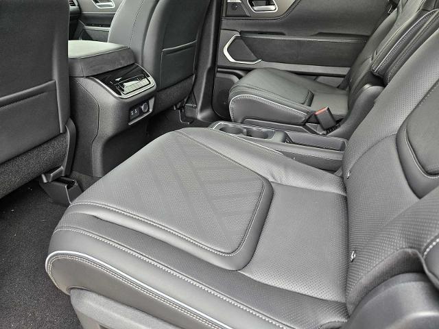 2025 INFINITI QX80 Vehicle Photo in Fort Worth, TX 76132