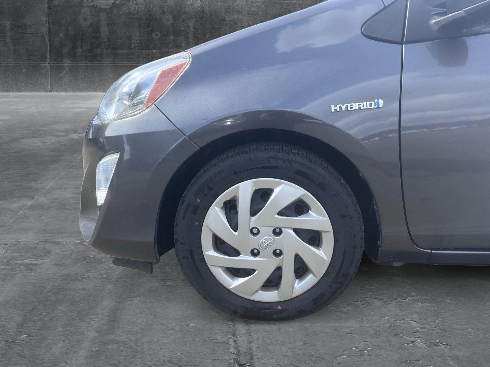 2015 Toyota Prius c Vehicle Photo in VALENCIA, CA 91355-1705