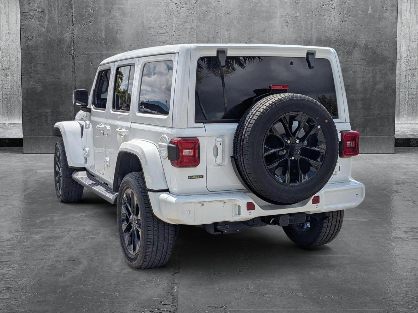 2022 Jeep Wrangler Vehicle Photo in Miami, FL 33015