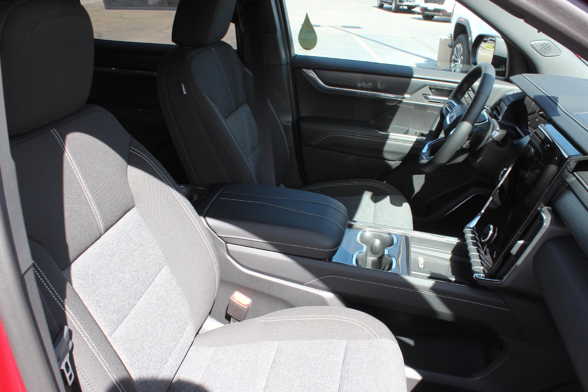 2025 GMC Acadia Vehicle Photo in AURORA, CO 80012-4011