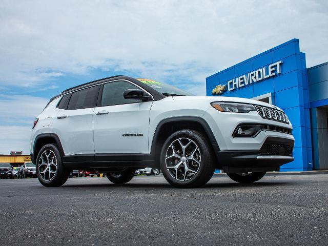 2024 Jeep Compass Vehicle Photo in MADISON, IN 47250-1611