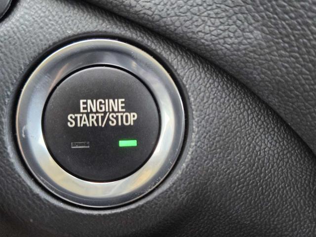 2022 Chevrolet Equinox Vehicle Photo in DENTON, TX 76210-9321