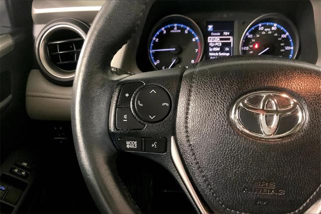 2017 Toyota RAV4 Vehicle Photo in Lees Summit, MO 64086