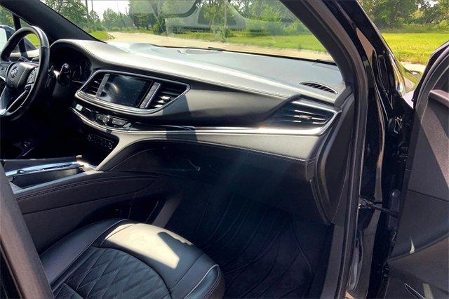2024 Buick Enclave Vehicle Photo in TOPEKA, KS 66609-0000