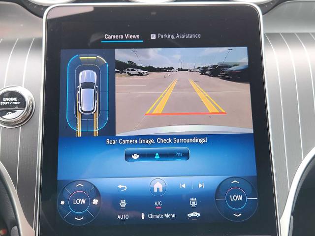 2025 Mercedes-Benz GLC Vehicle Photo in HOUSTON, TX 77079