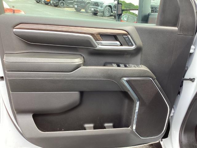 2024 Chevrolet Silverado 2500 HD Vehicle Photo in GARDNER, MA 01440-3110