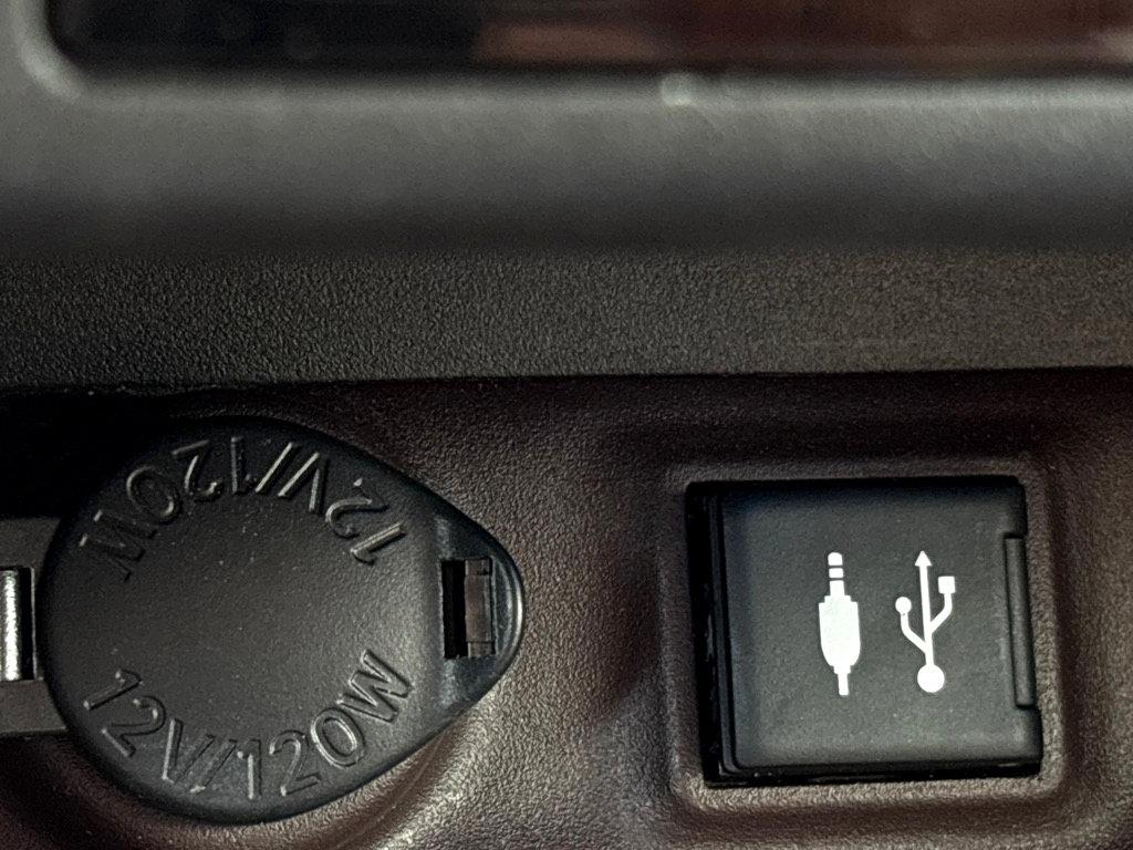 2019 Toyota RAV4 Vehicle Photo in POOLER, GA 31322-3252