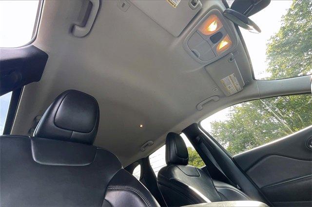 2019 Jeep Cherokee Vehicle Photo in INDEPENDENCE, MO 64055-1314