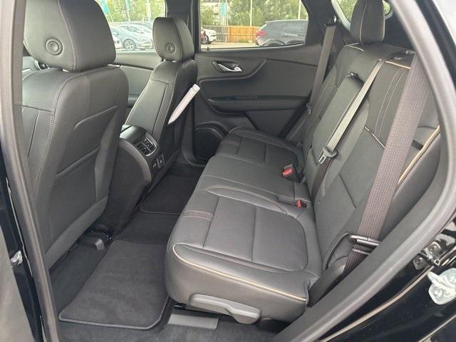 2025 Chevrolet Blazer Vehicle Photo in ENGLEWOOD, CO 80113-6708