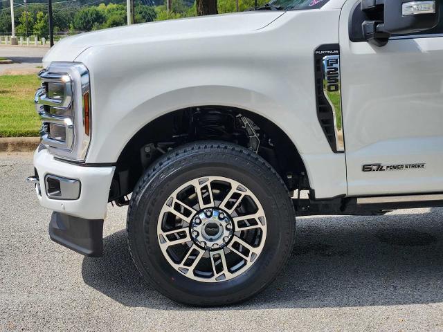 2024 Ford Super Duty F-250 SRW Vehicle Photo in DENTON, TX 76210-9321