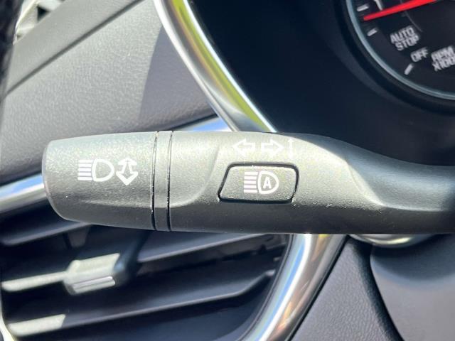 2021 Chevrolet Equinox Vehicle Photo in Roslyn, NY 11576