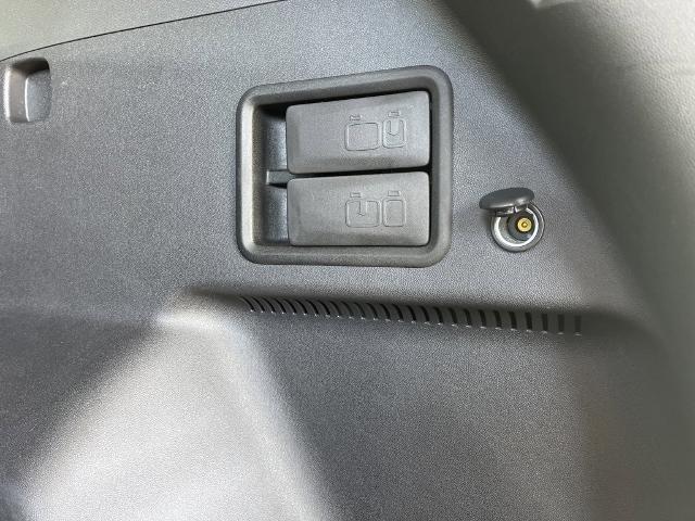 2024 Chevrolet Equinox Vehicle Photo in MANHATTAN, KS 66502-5036