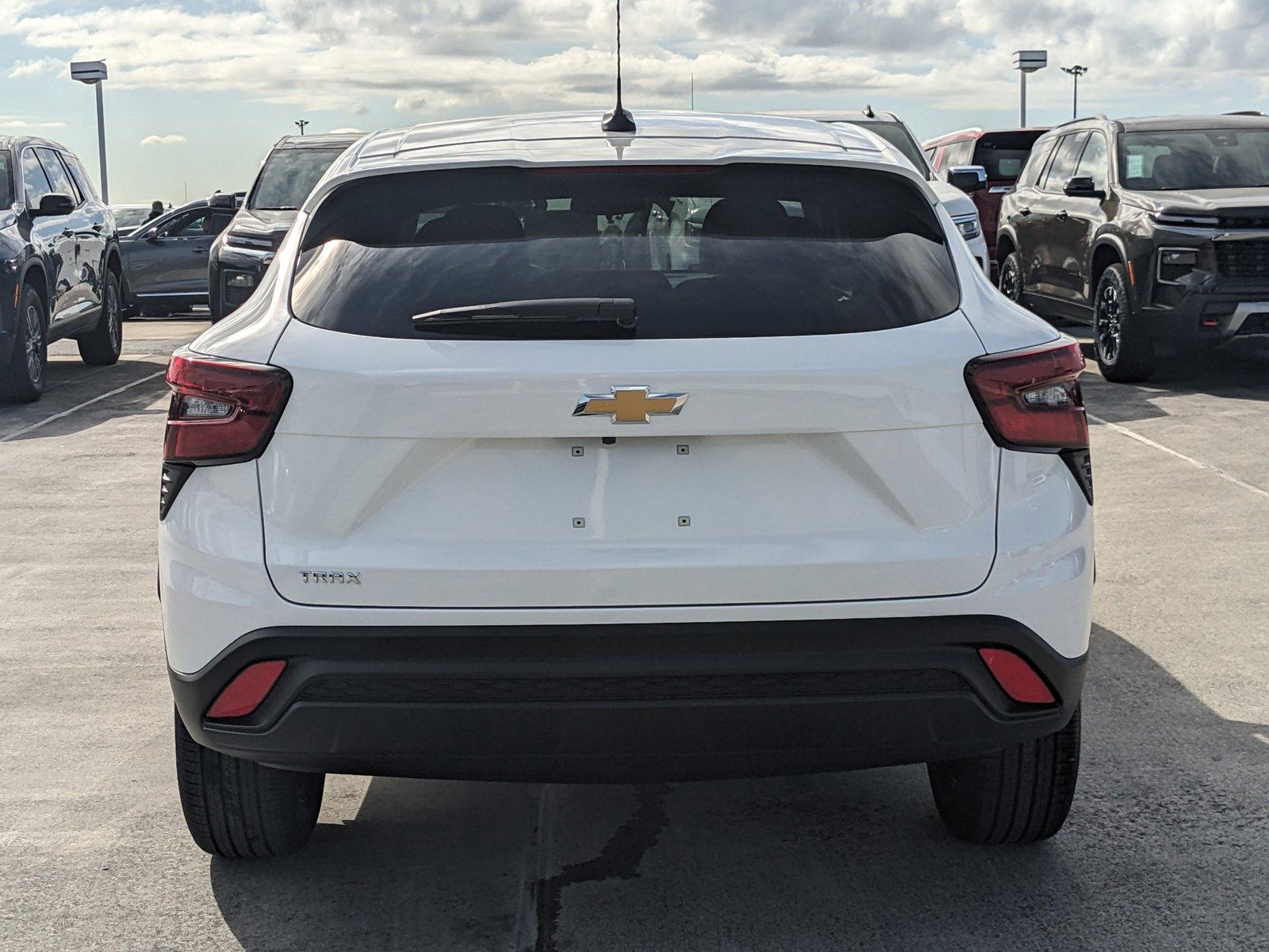 2025 Chevrolet Trax Vehicle Photo in MIAMI, FL 33172-3015