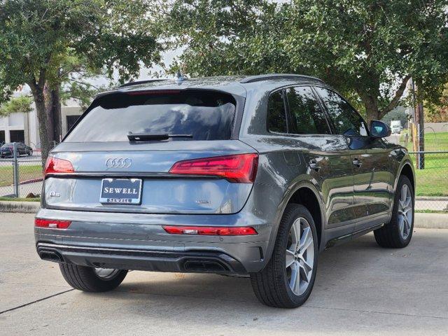 2025 Audi Q5 Vehicle Photo in HOUSTON, TX 77090